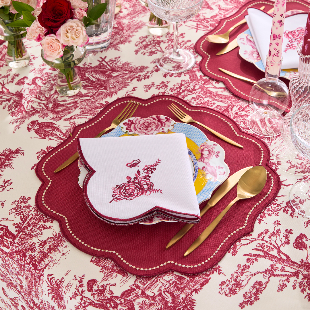 ROYAL NAPKINS BURQUNDY (SET OF 4)