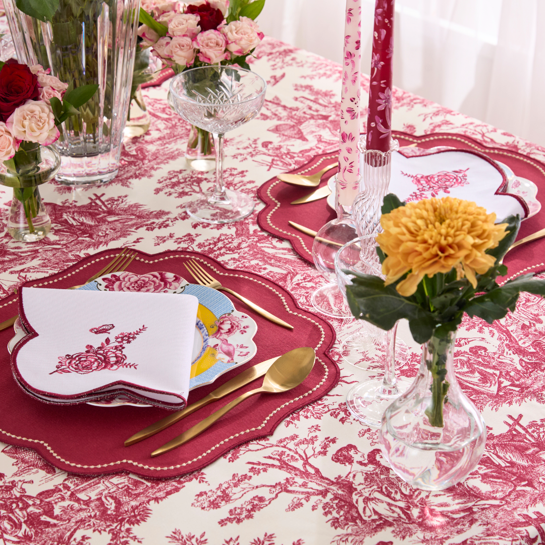 ROYAL NAPKINS BURQUNDY (SET OF 4)