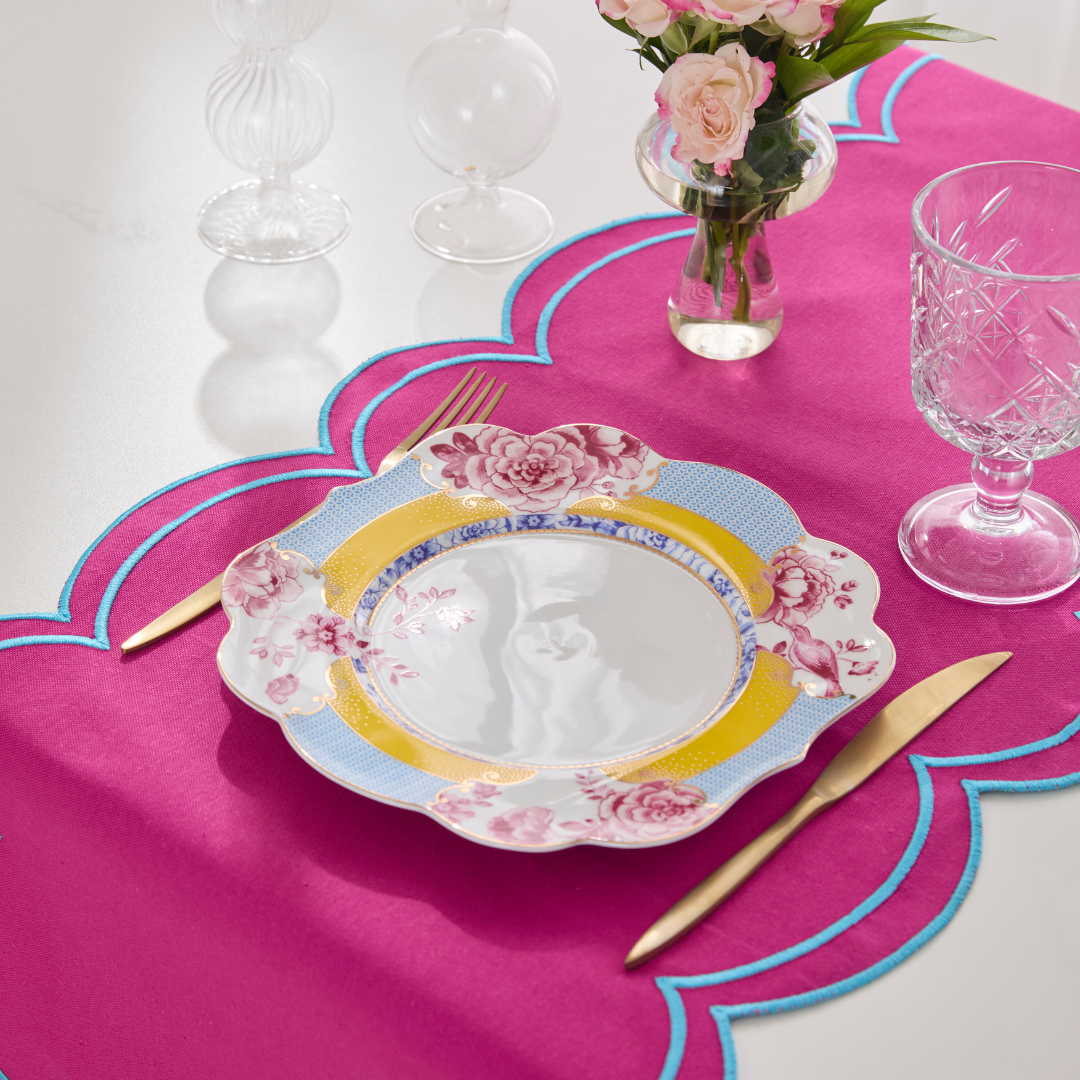 GISELLE RUNNER FUCHSIA