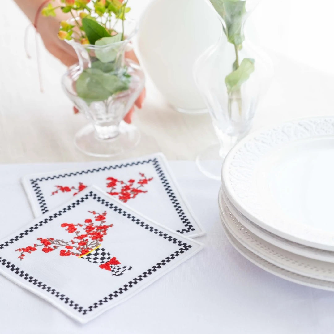 CHECKERED VASE COCKTAIL NAPKINS (SET OF 4)