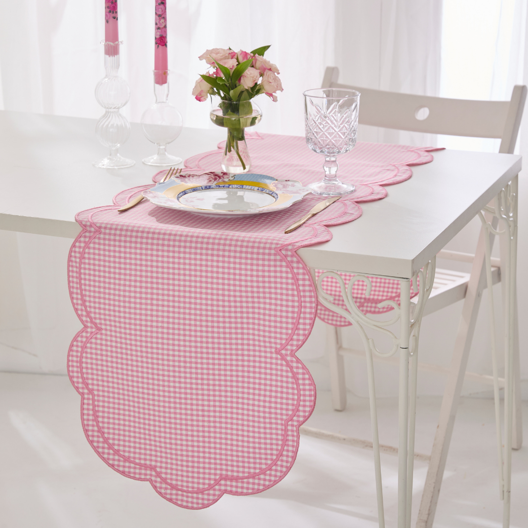 GINGHAM RUNNER PINK