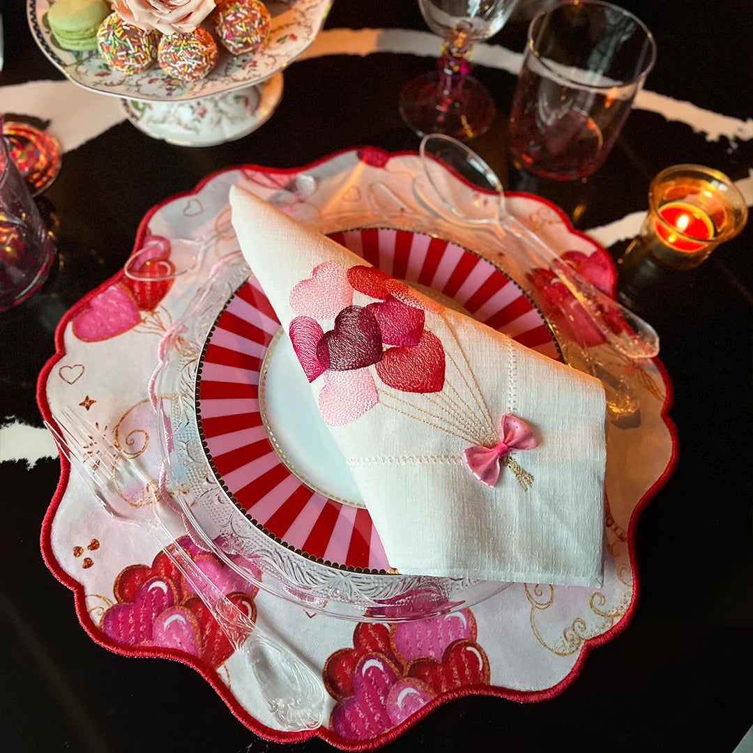 VALENTINE'S DAY BALLOON HEART NAPKINS (SET OF 4)