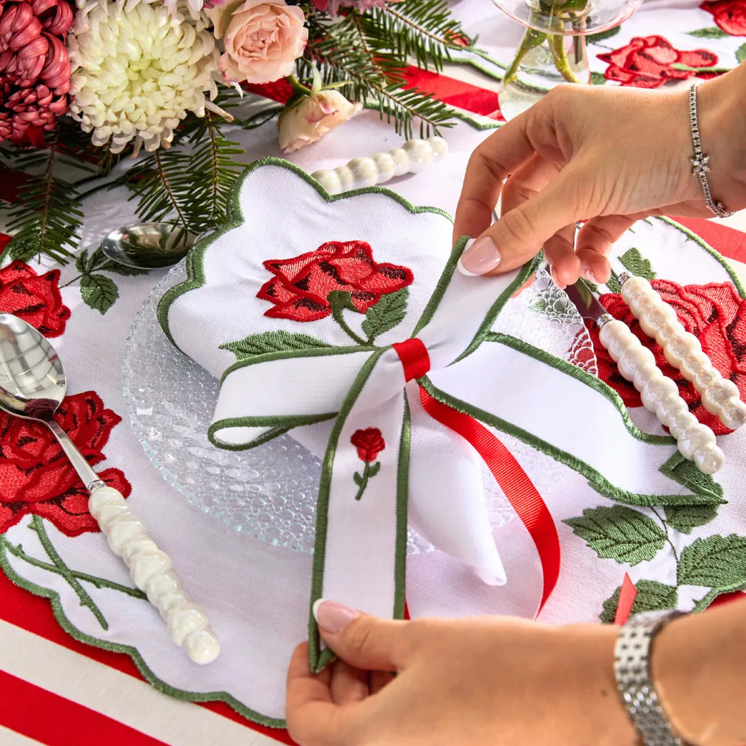 VINTAGE ROSE NAPKIN RING RED (SET OF 4)