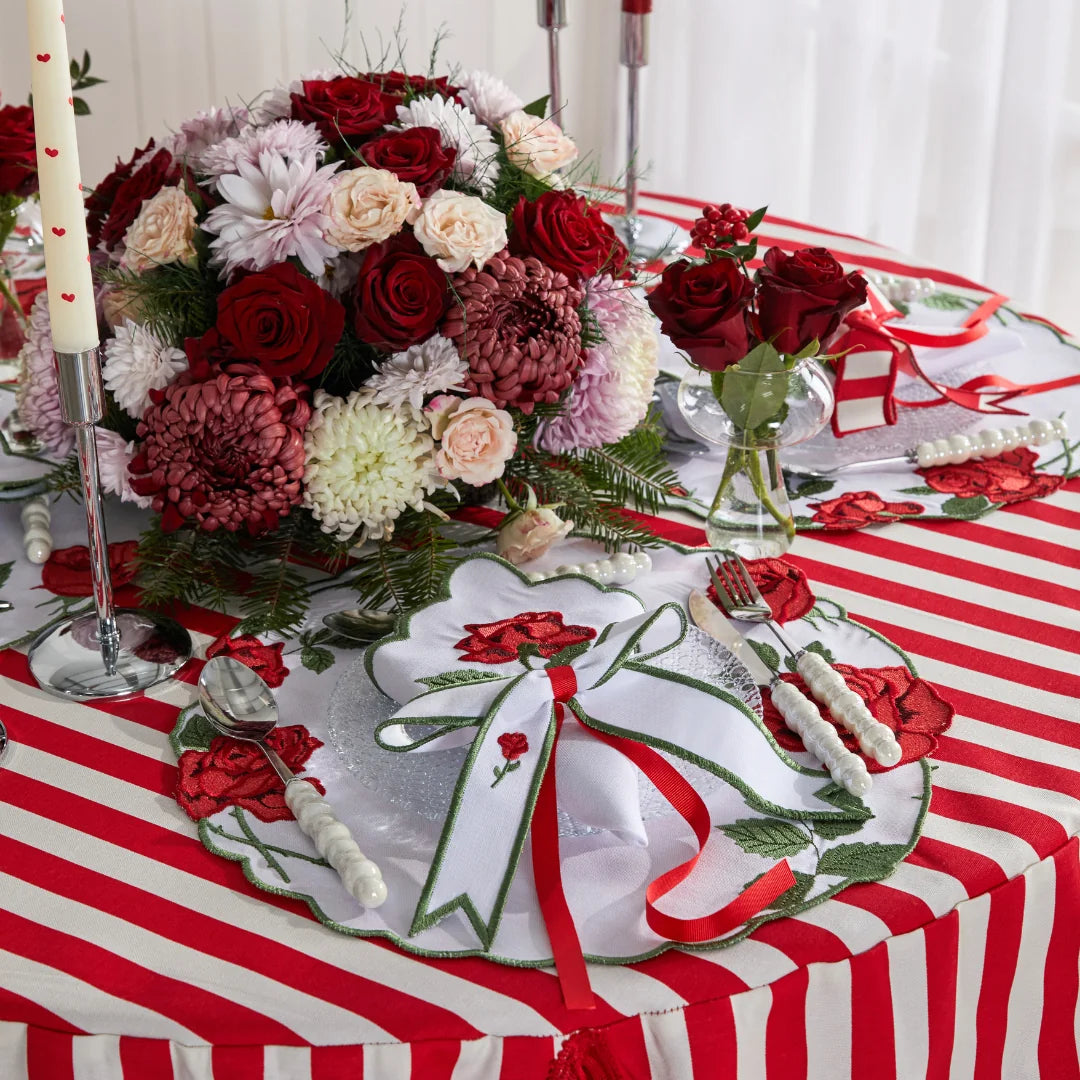 VINTAGE ROSE NAPKIN RING RED (SET OF 4)
