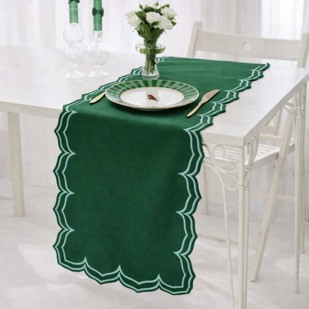 FIONA RUNNER LIGHT GREEN