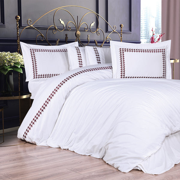 CROWBAR BURGUNDY BEDDING SETS